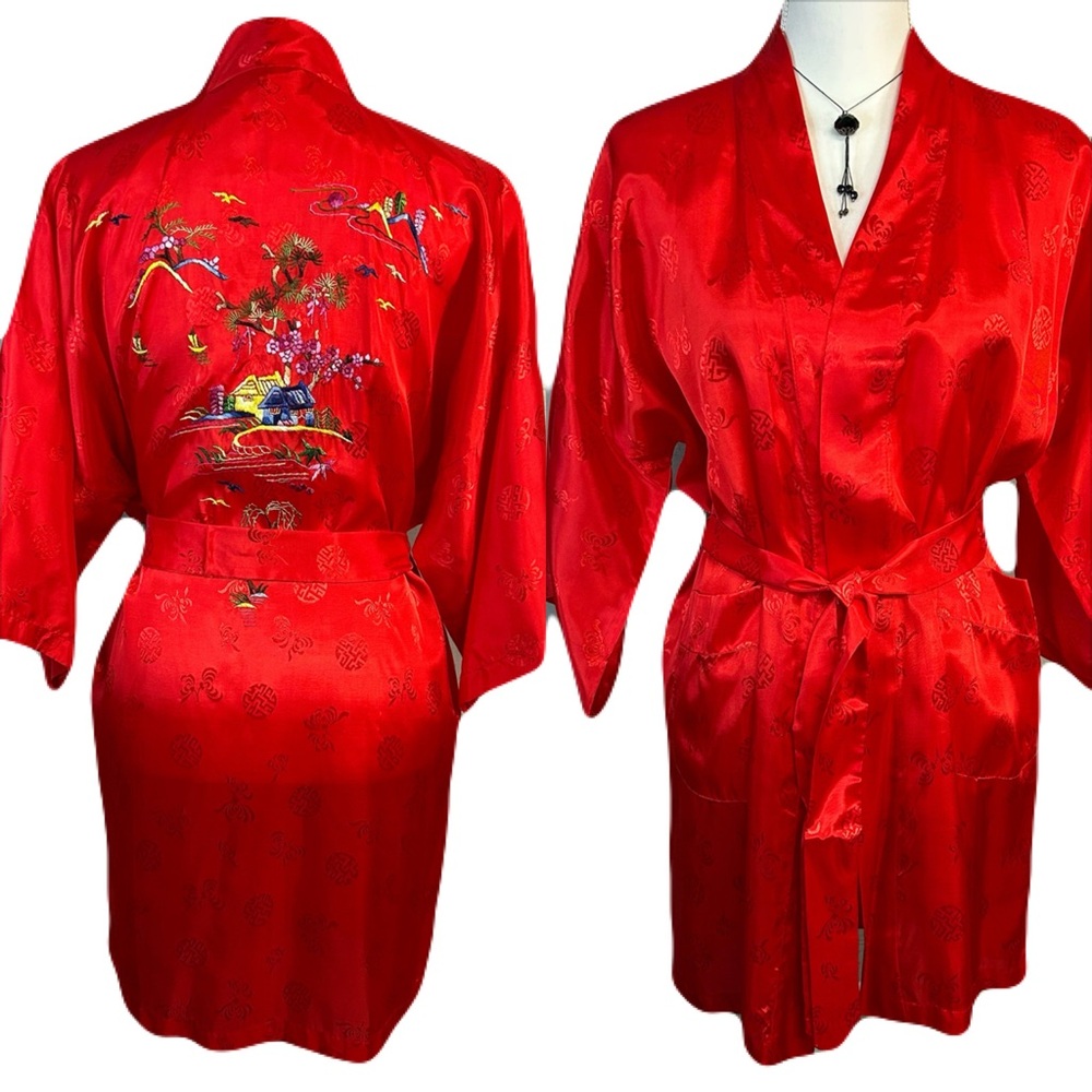 Vtg Golden Bee Asian Kimono Robe Womens M Embroidered Red‎ Satin Lounge 70s Boho